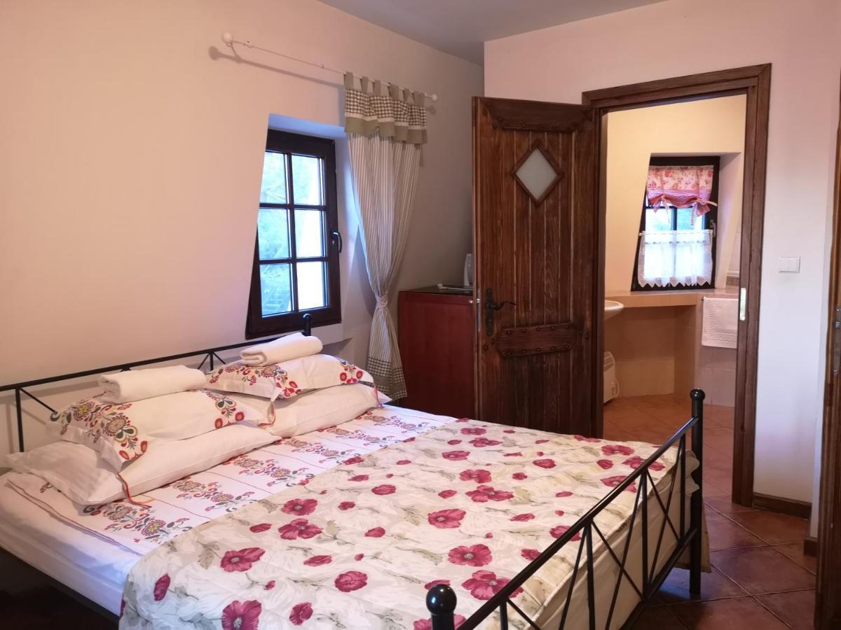 Bed and Breakfast Wiatrak Nowe Guty Exterior foto