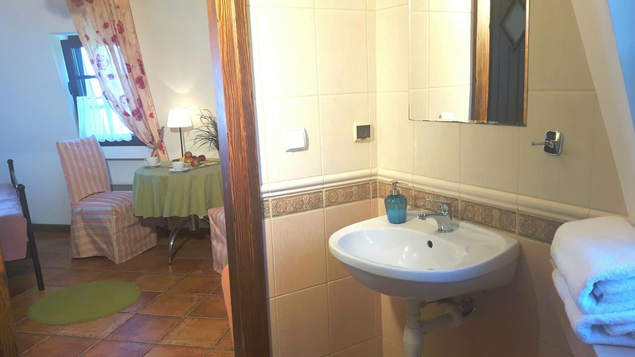 Bed and Breakfast Wiatrak Nowe Guty Exterior foto